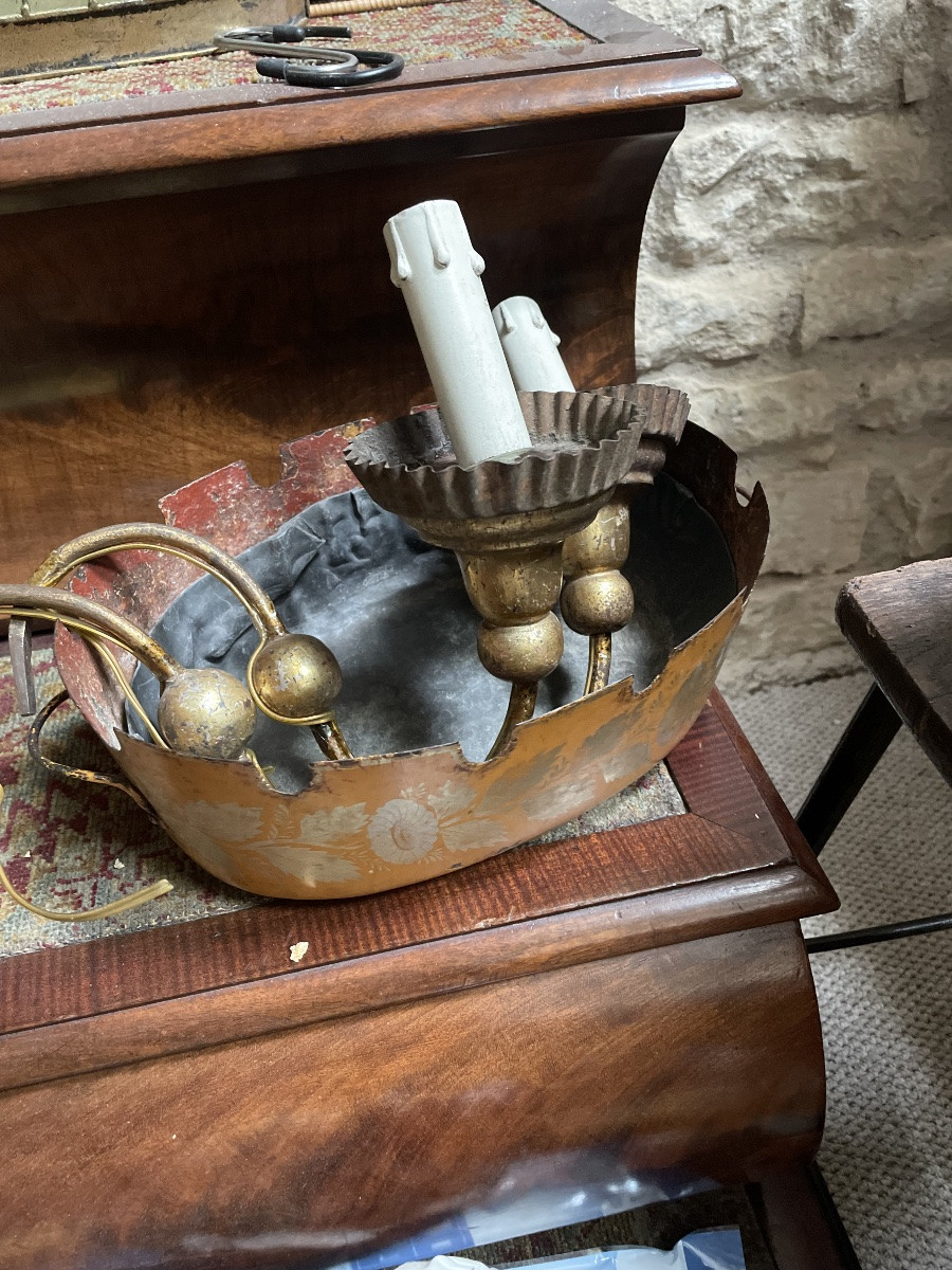 Pair Of Italian Wall Sconces In Gilded Wood And Metal -photo-7