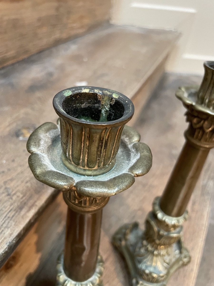 La paire de bougeoirs d’époque Restauration -photo-3