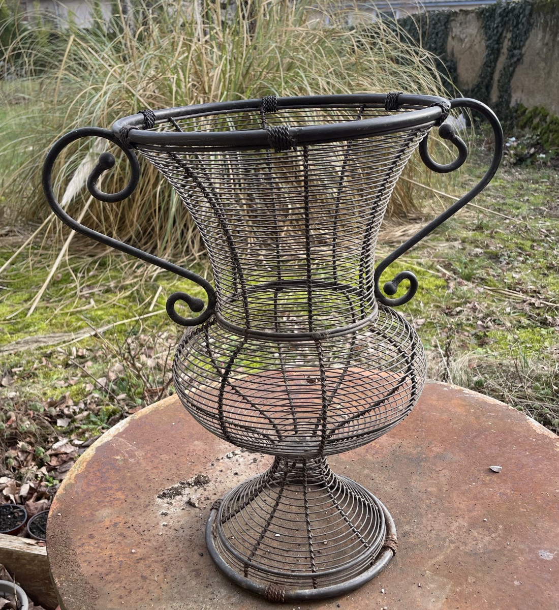 Medicis Wire Garden Vase -photo-1