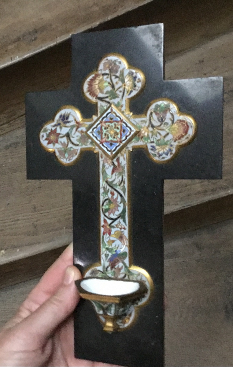 Crucifix Forming A Wall-mounted Holy Water Font In Marble And Enamel -photo-3