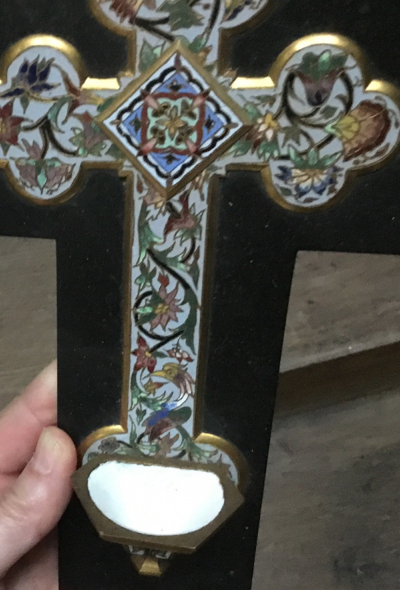 Crucifix Forming A Wall-mounted Holy Water Font In Marble And Enamel -photo-4