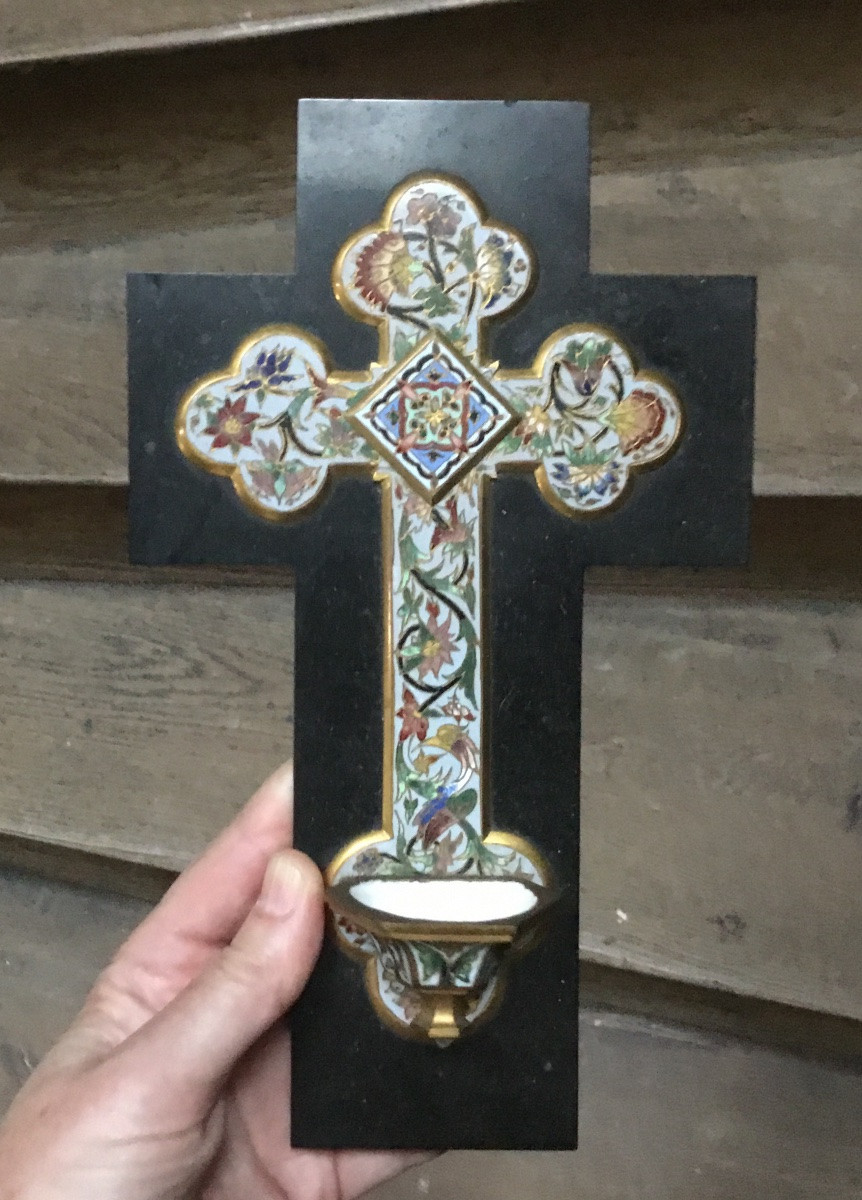 Crucifix Forming A Wall-mounted Holy Water Font In Marble And Enamel -photo-2