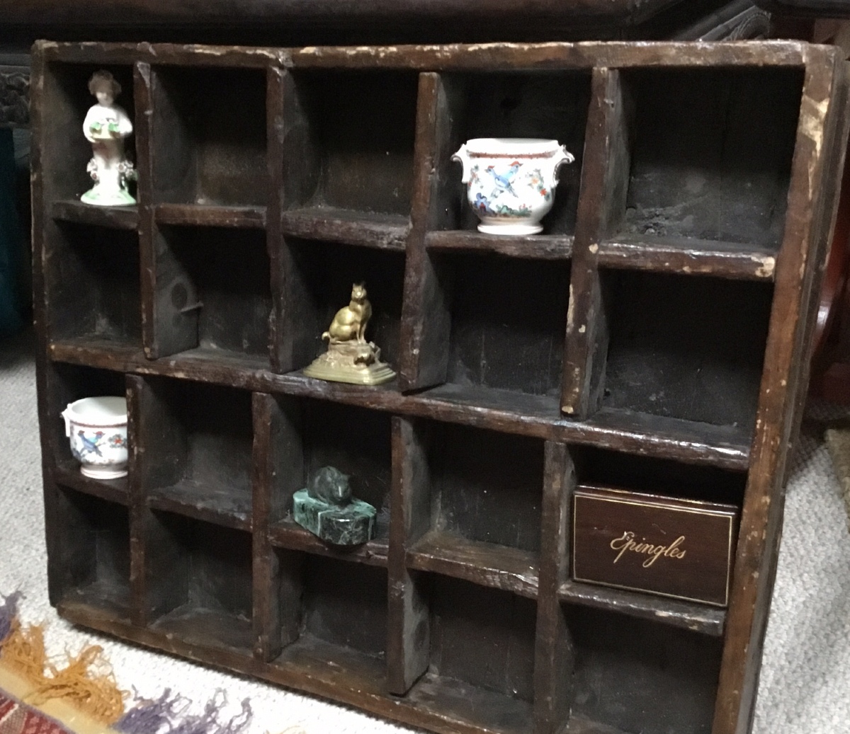 Art populaire casier d’exposition  miniature 