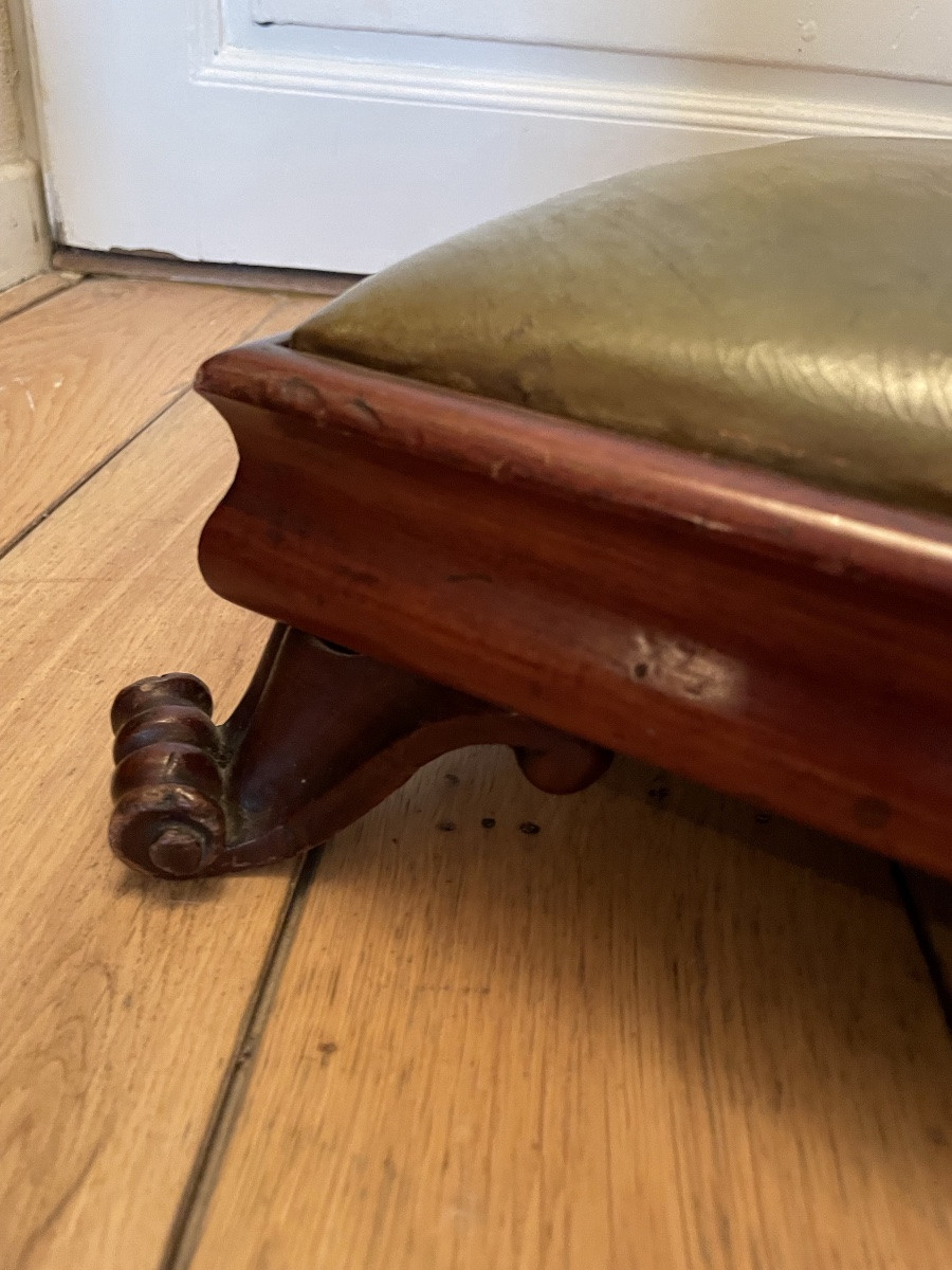 English Mahogany And Green Leather Footrest-photo-2