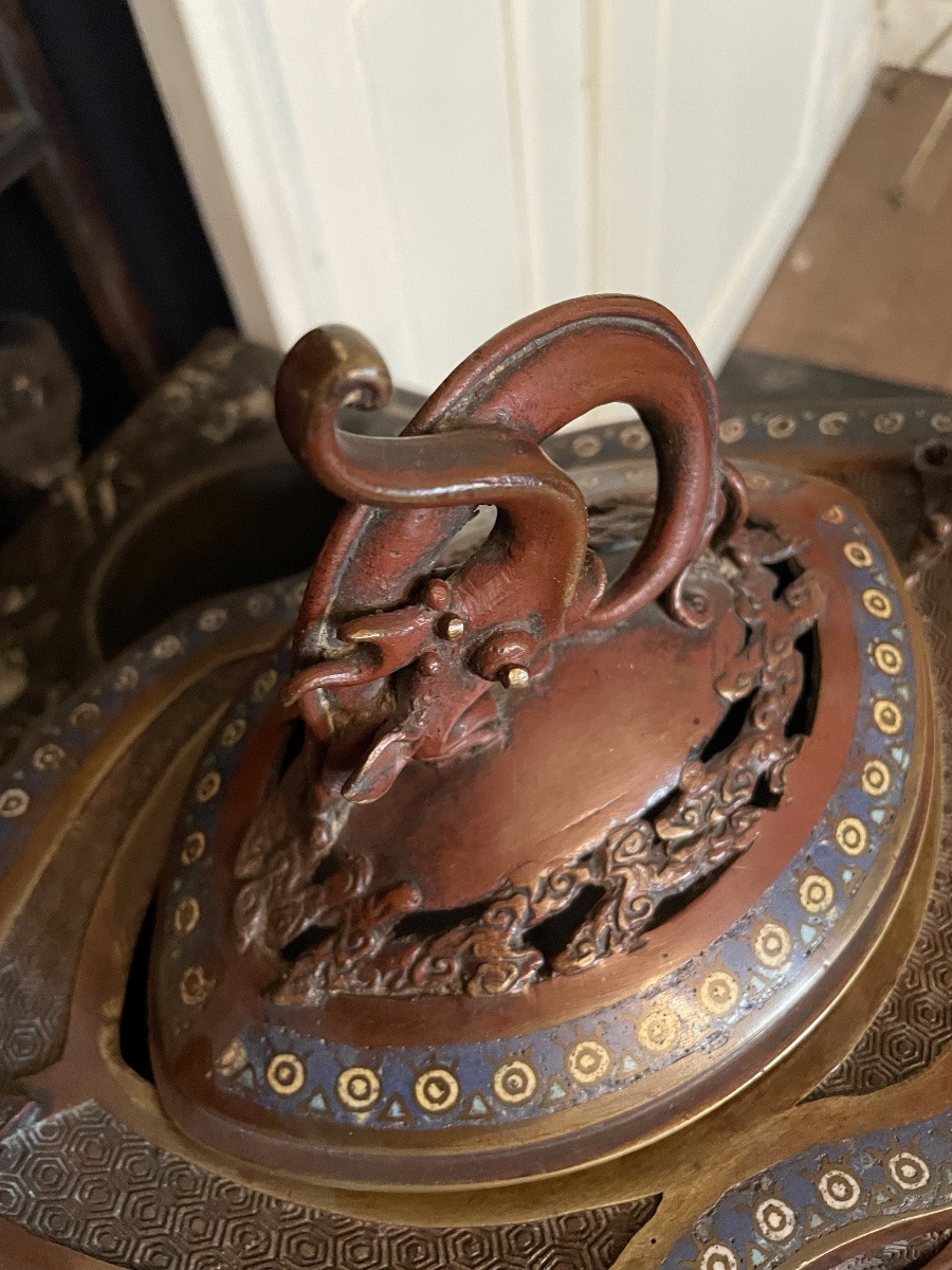 Brule parfum en émaux cloisonnés de forme navette -photo-4