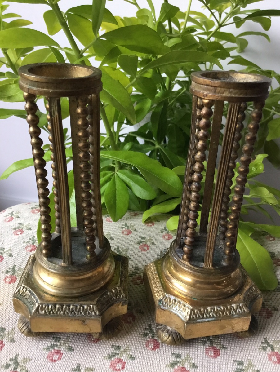 The Pair Of Small Louis XVI Style Openwork Torches-photo-4