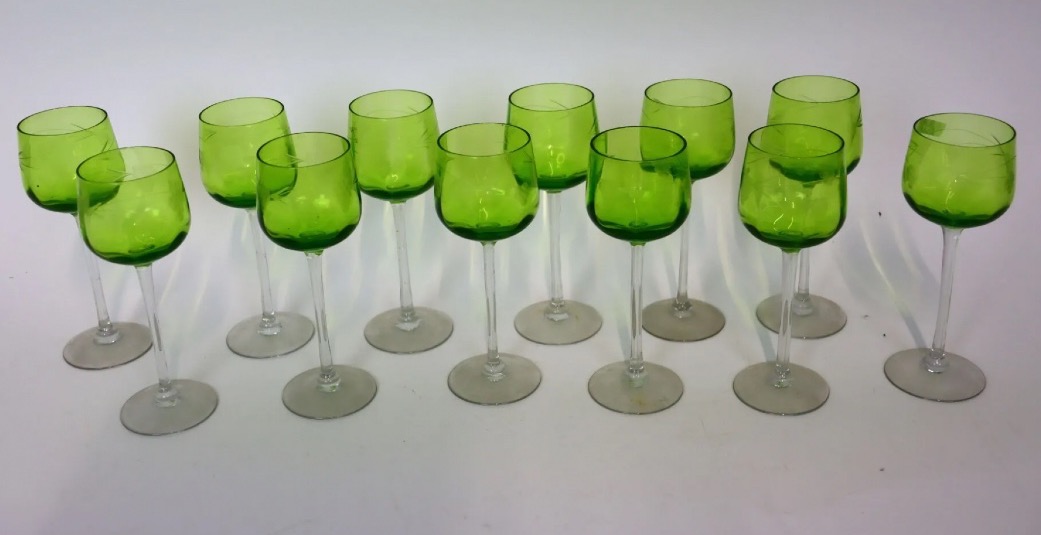 Les douze verres à vin blanc -photo-1