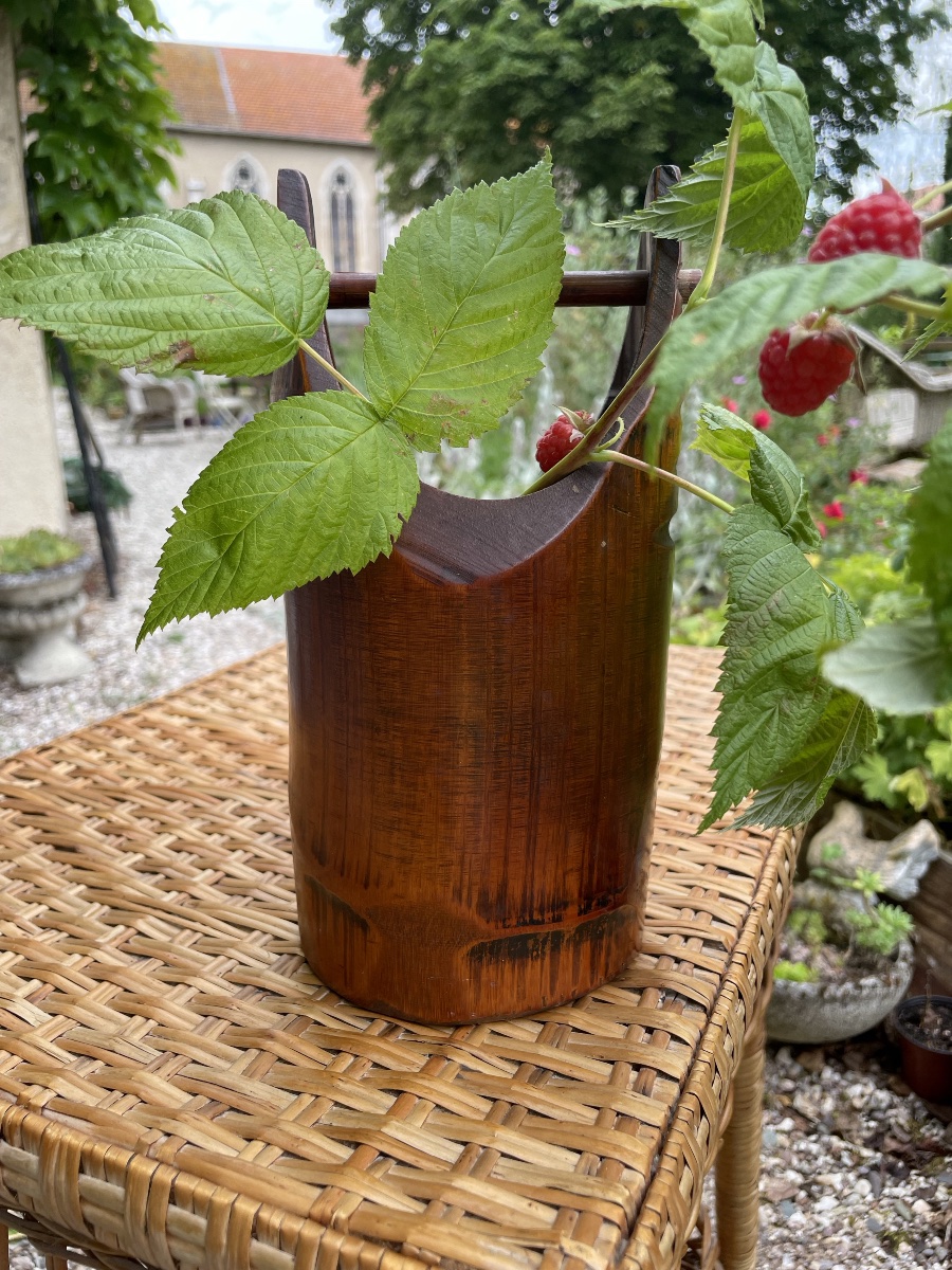 Ikebana Vase In Carved Bambou-photo-6