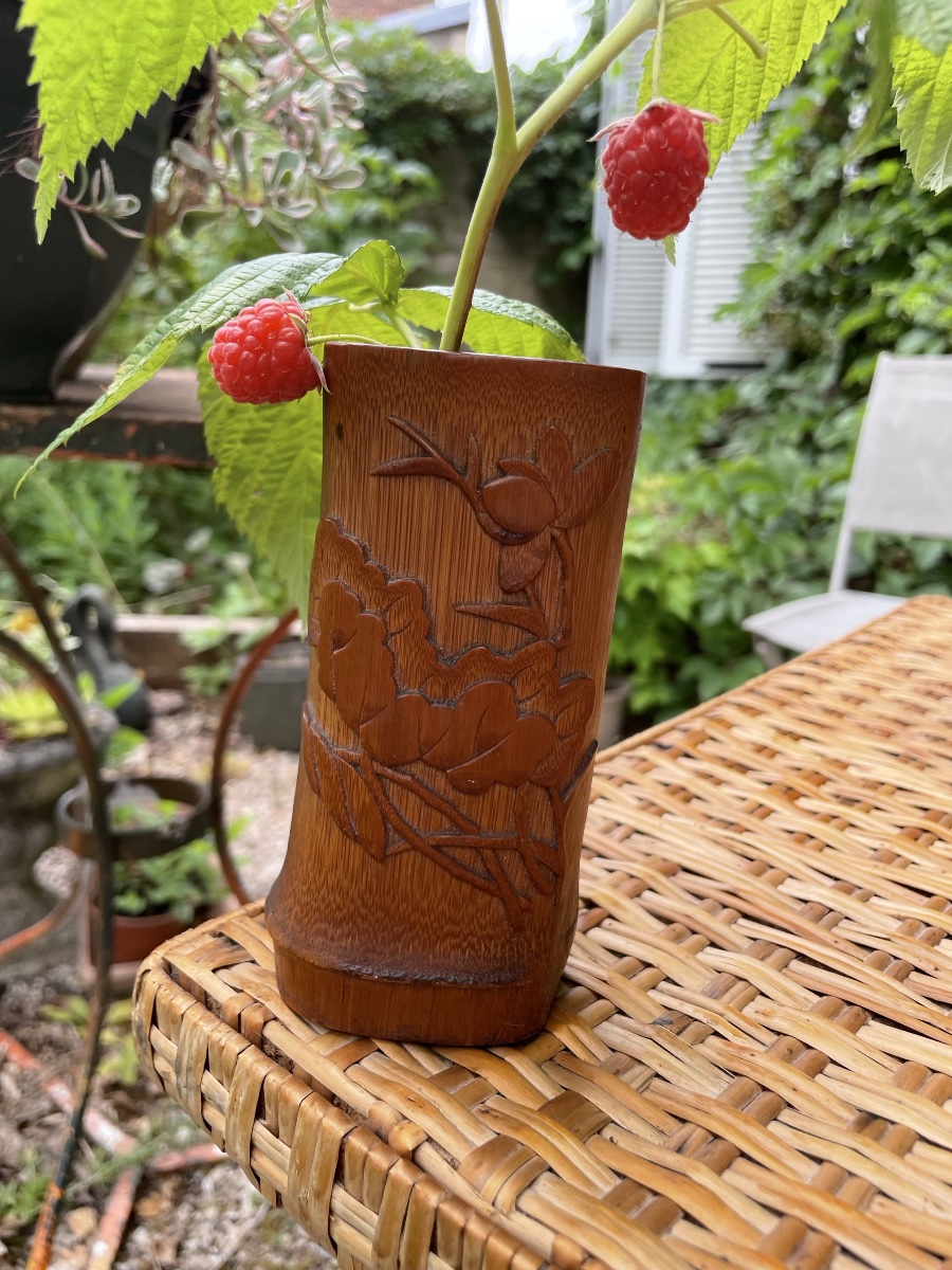 Petit vase à ikebana sculpté -photo-7