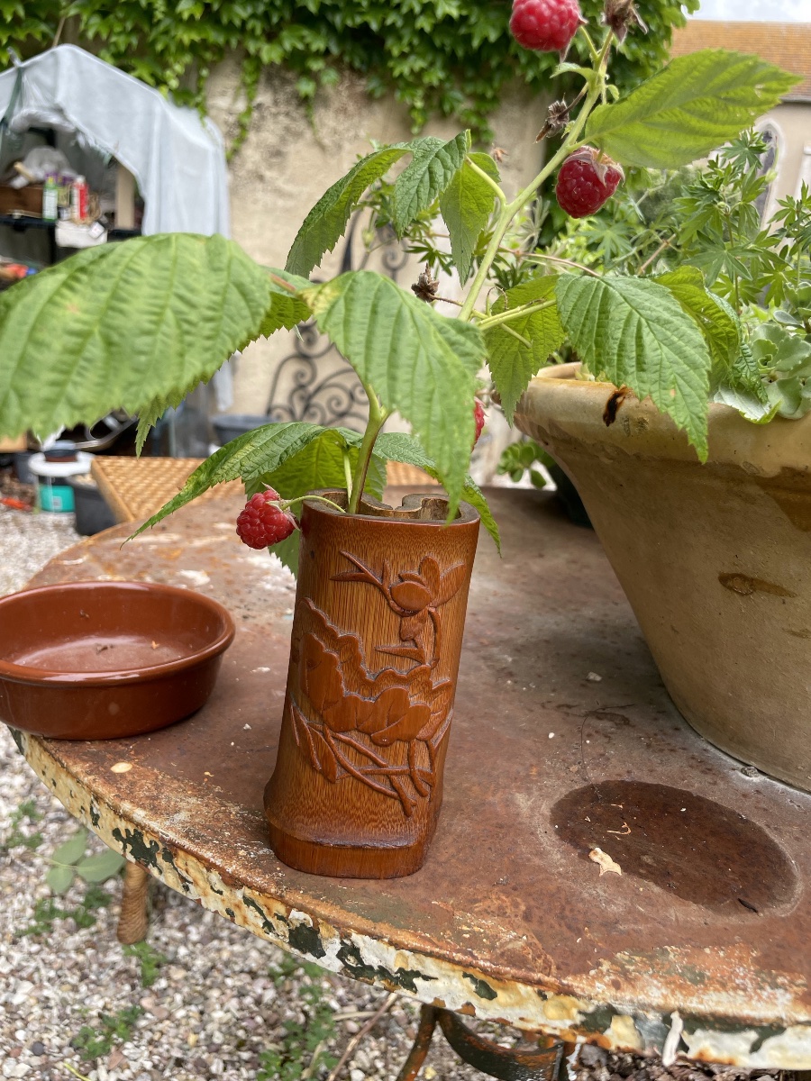 Petit vase à ikebana sculpté -photo-8