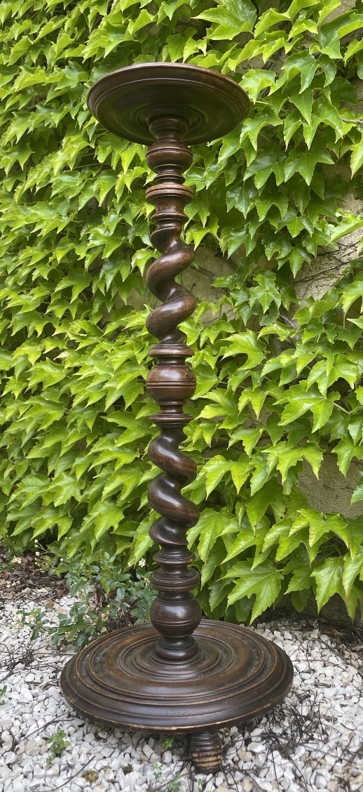 Sellette , porte torchère de style Louis XIII