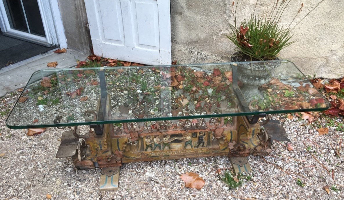 ESSIEU DE CHARRETTE SICILIENNE EN BOIS ET FER FORGÉ SCULPTÉ MONTE EN TABLE-photo-1
