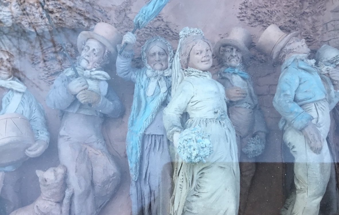 Beaugrand Terracotta Water Tank: Humorous "the Wedding" Design
