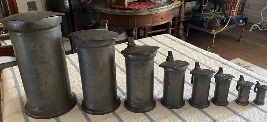 La série complète de 8 mesures en étain , datées 1806-photo-4