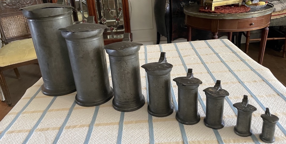 La série complète de 8 mesures en étain , datées 1806-photo-6