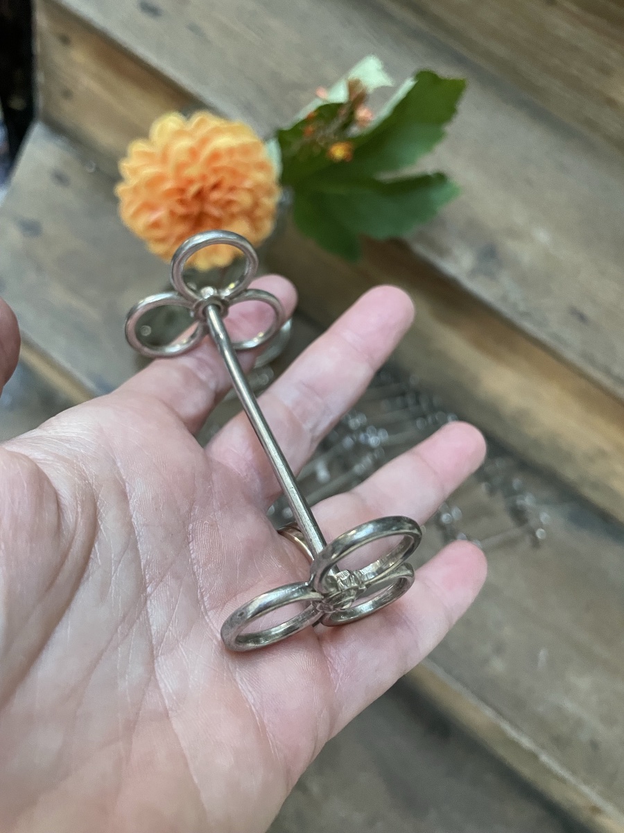 The Set Of 18 Silver-plated Metal Knife Holders-photo-5