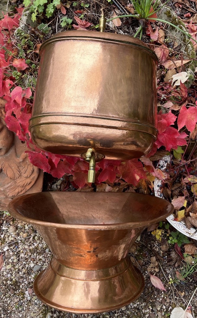 FONTAINEa eau  EN CUIVRE  D’ÉPOQUE 18 ÈME