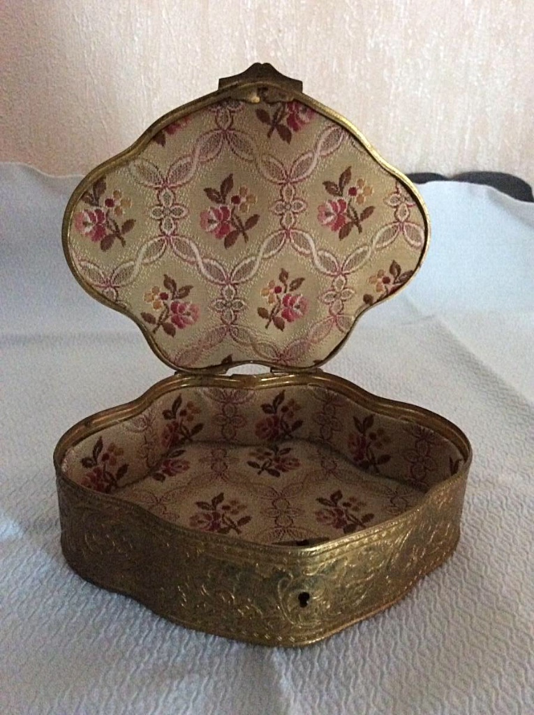 Repousse Copper Jewelry Box-photo-2