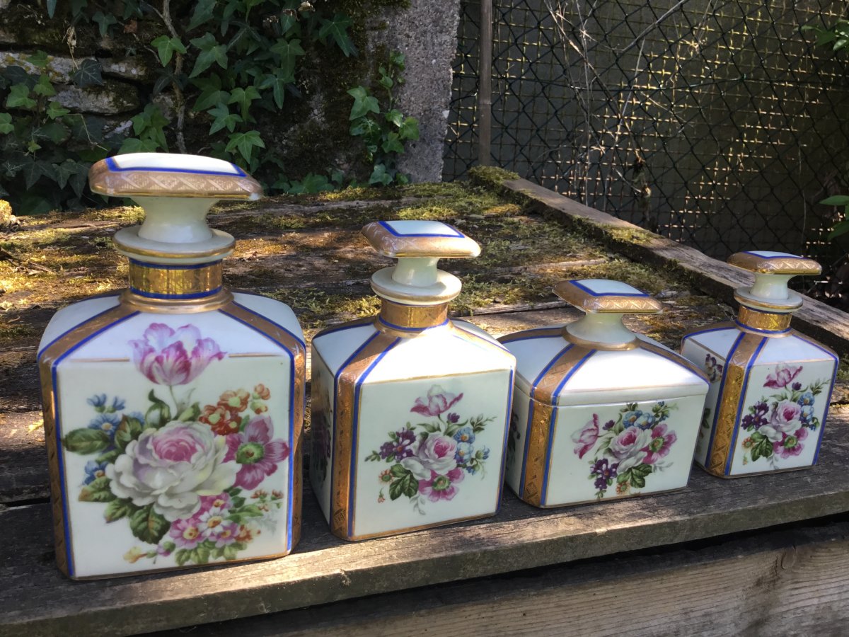 Flowery Toilet Service In Limoges Porcelain-photo-3