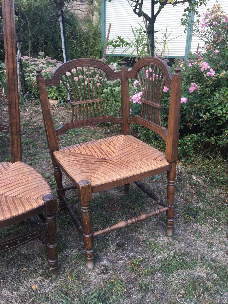 Two Assorted Straw Corner Seating-photo-3