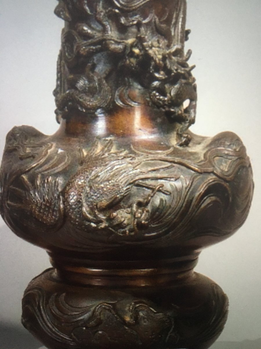 Paire De Vases En Bronze à Patine Brune à Décor De Dragons-photo-1