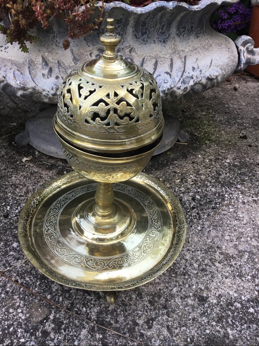 Brûle-parfum En Laiton Ottoman à Décor Incisé Et Ajouré, Turquie XIXème -photo-1