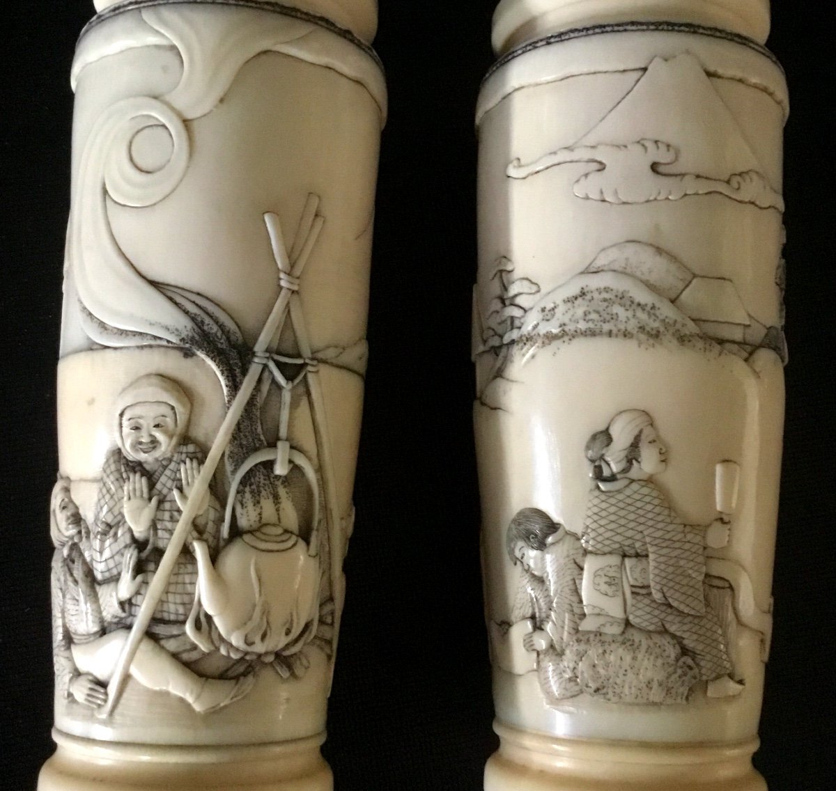 Paire De Petits Vases Japonais En Ivoire , époque Edo