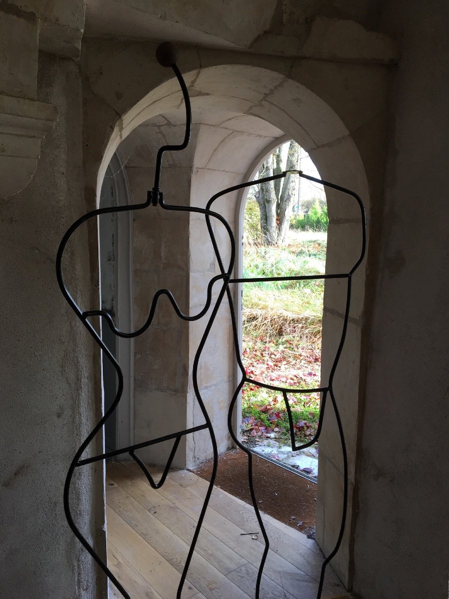 Couple Häpen Wire Steel Valets By Ehlén Johansson-photo-5