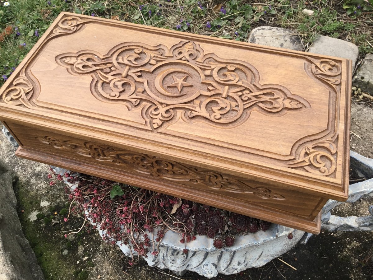 Large Carved Wooden Box With Oriental Patterns-photo-3