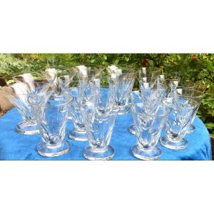 Les 17 Verres En Cristal Art Deco