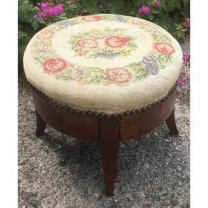 Round Shaped Footrest With Stitched Tapestry 