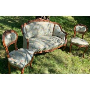 Small Louis XV Living Room Covered In Blue Floral Silk