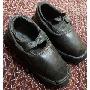 La paire d’imposantes chaussures de tanneur , XVIIIÈME , Musée