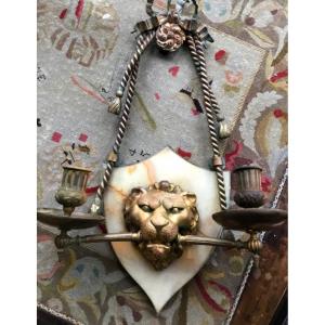 GRANDE APPLIQUE MARBRE ET BRONZE AU MUFLE DE LION