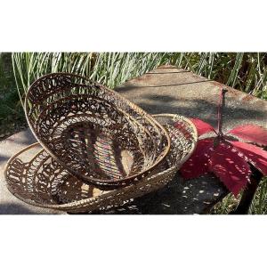 Folk Art: The Two Woven Baskets