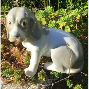 Small Dlg Polychrome Porcelain Dog From Royal Copenhagen.