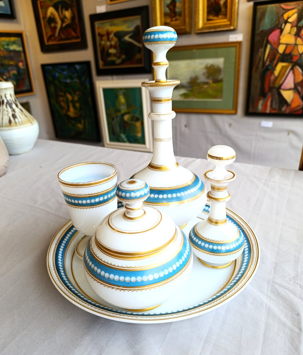 White Opaline Water Glass With Napoleon III, Blue And Gold Decor, Restored Tray-photo-5