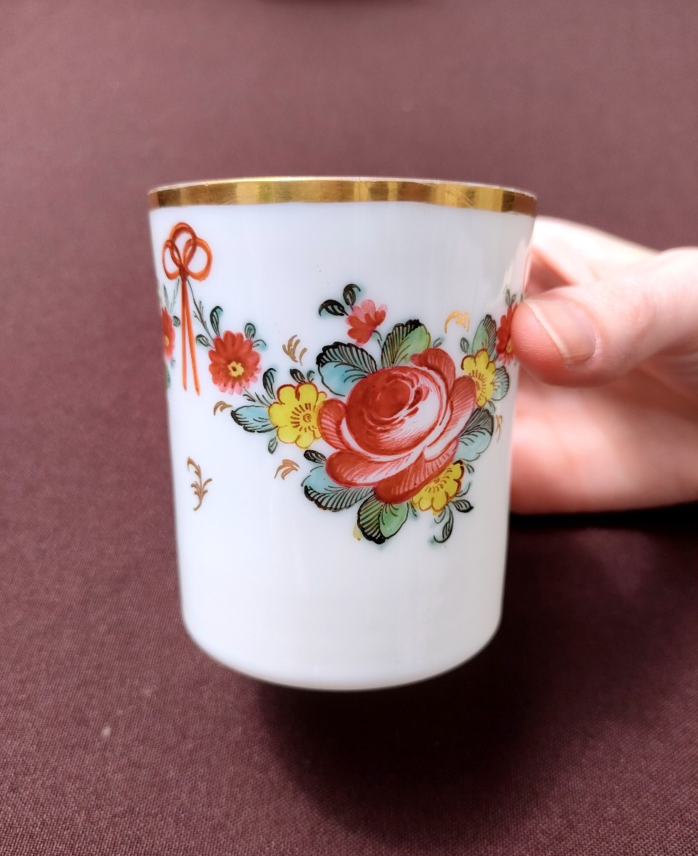 A Clear White Opaline Glass Goblet Decorated With Pansies, Charles X-photo-2