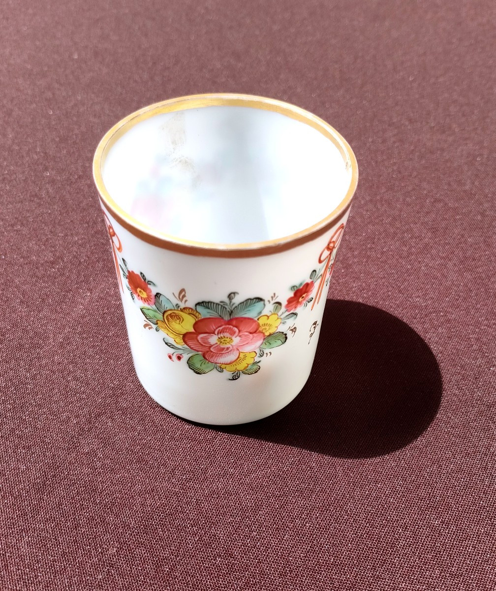 A Clear White Opaline Glass Goblet Decorated With Pansies, Charles X-photo-3