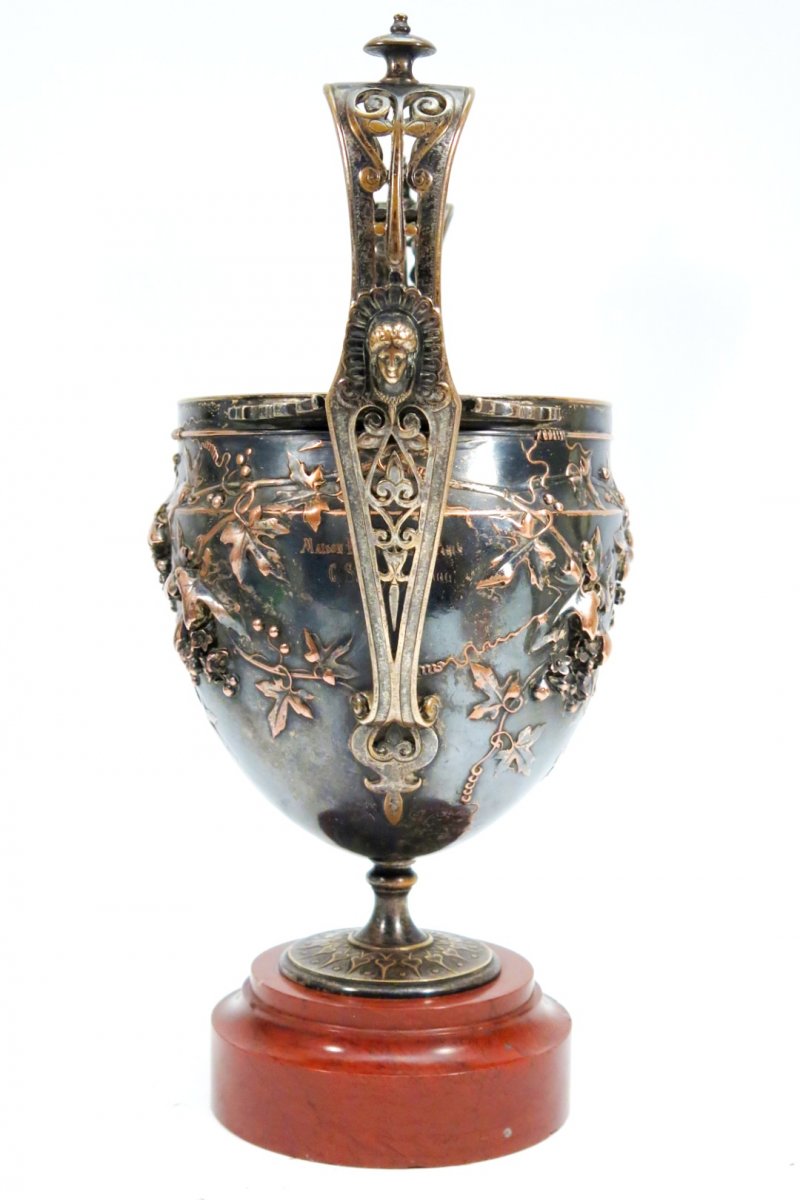 Canthare Bronze Vase  By Barbedienne & Sévin. 1866. Neoclassical Wine Cup.-photo-1