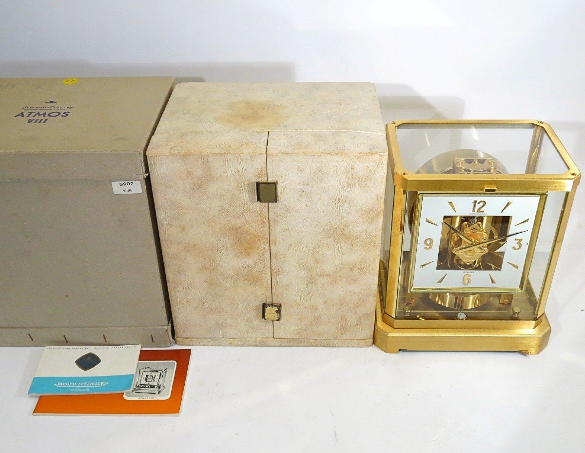 Pendule perpétuelle Atmos Jaeger-LeCoultre. Modèle VIII, vers 1970.-photo-7