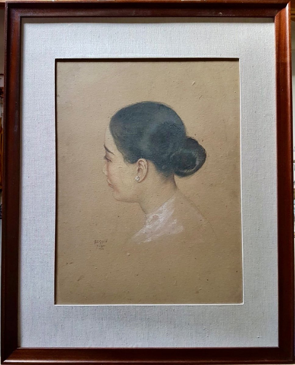 Elegant Saigonnaise - Vietnam - Indochina
