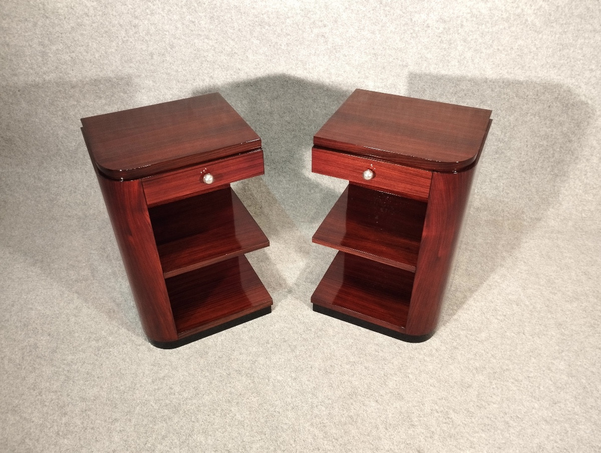Paire de chevets Art D&eacute;co vers 1930 en Palissandre des Indes