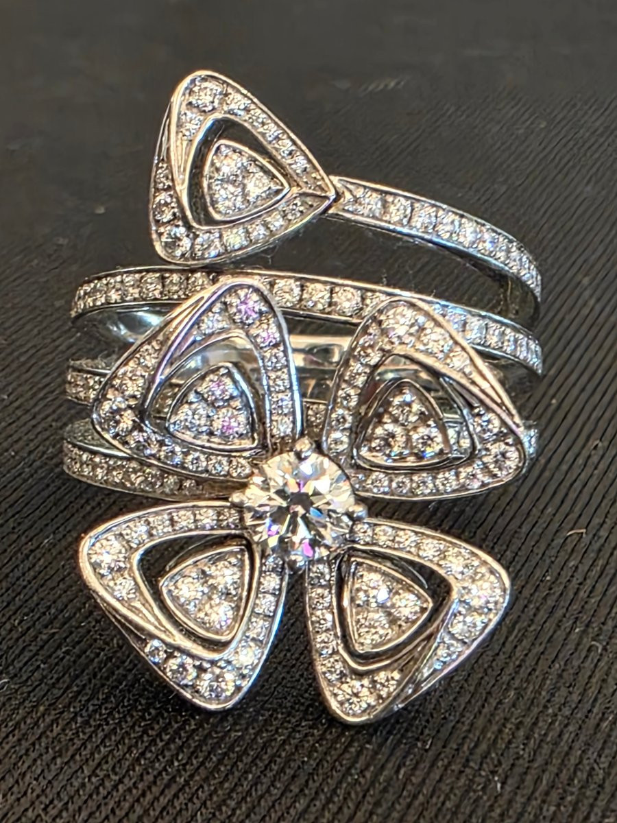 "fiorever" Ring Of The House Of Bvlgari In 18k White Gold And Diamonds-photo-6
