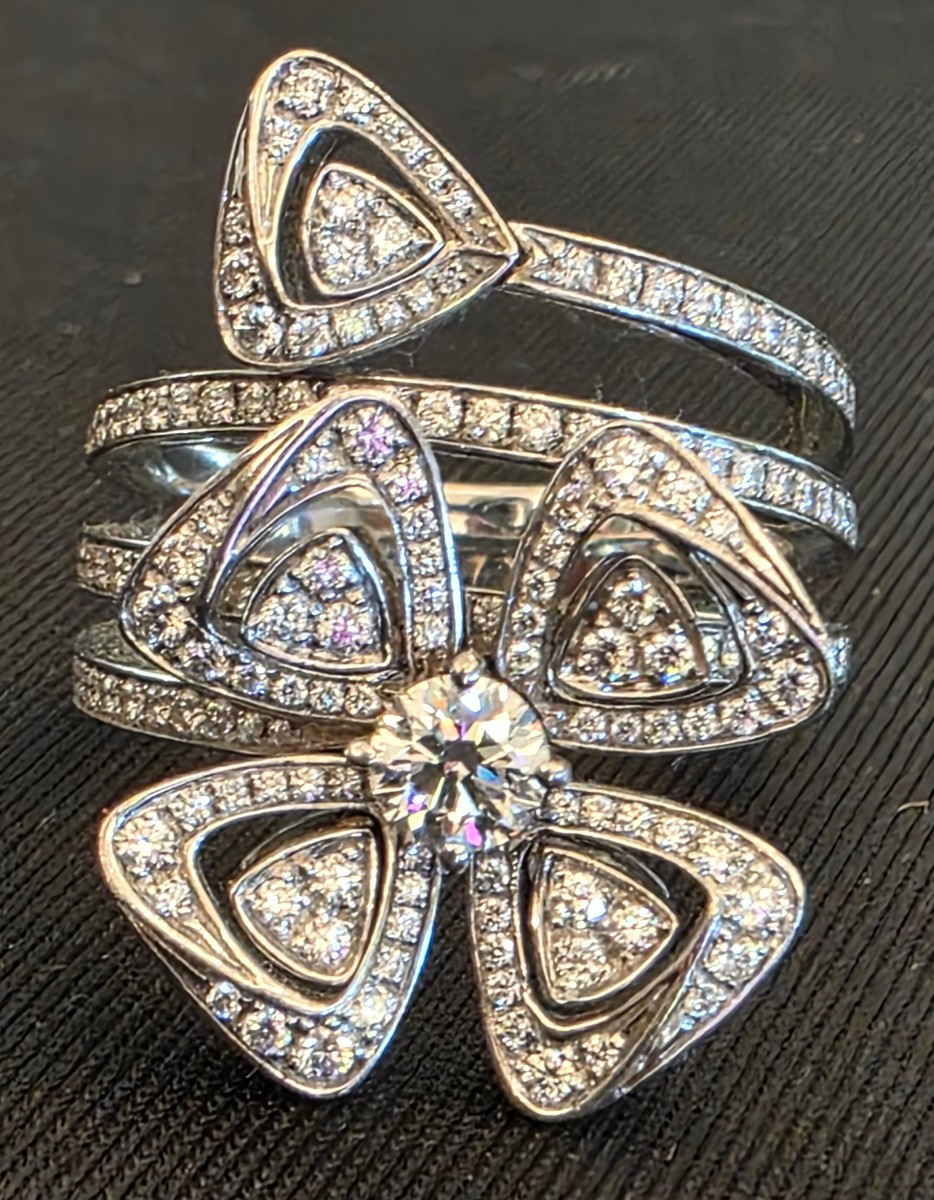 "fiorever" Ring Of The House Of Bvlgari In 18k White Gold And Diamonds