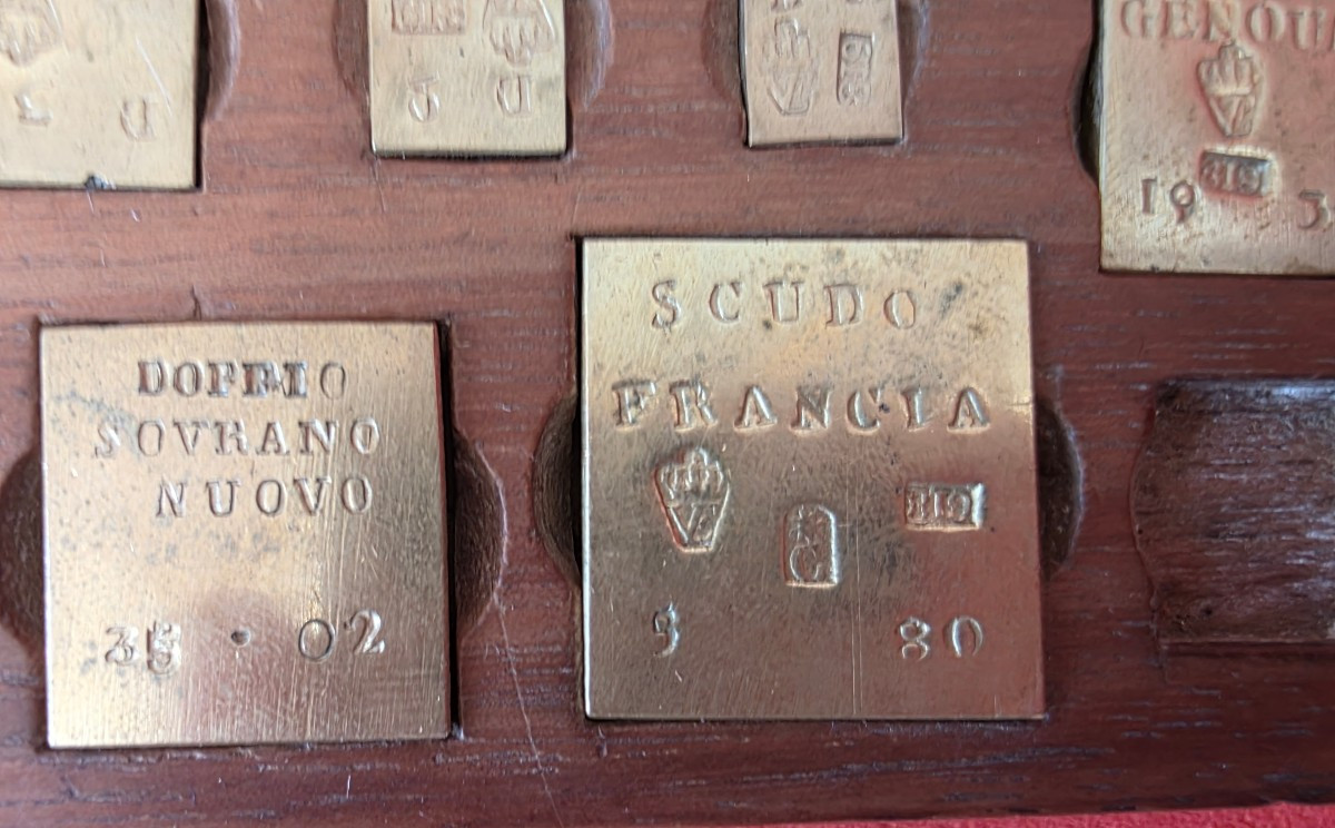 Important Italian Money Changer's Balance With Hallmarks – Late 18th Or Early 19th Century-photo-3