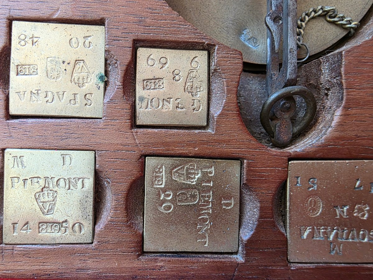 Important Italian Money Changer's Balance With Hallmarks – Late 18th Or Early 19th Century-photo-5