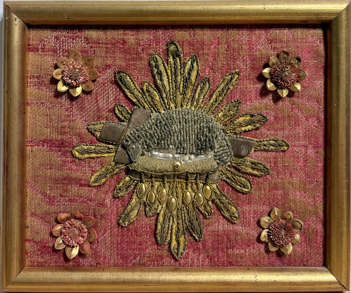 "Agneau Pascal", Broderie de fils d'argent et doré, fin 18ème / début 19ème siècle