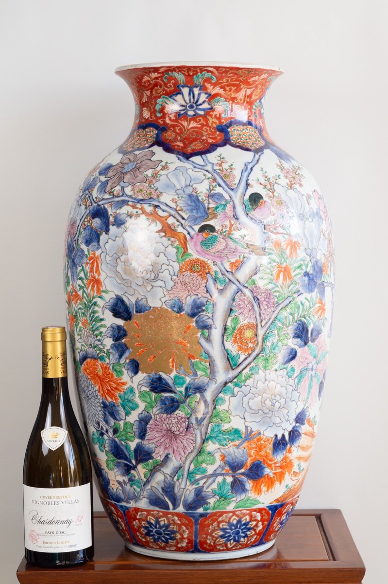 Large Vase With Flowers And Birds, Arita - Imari, Japan, Meiji Era (1868-1912).