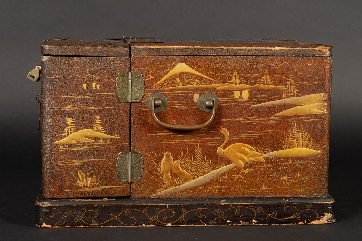 Coiffeuse Portable, Bois Laqué Maki-e Et Incrusté , Japon, ère Meiji (1868-1912).  -photo-4
